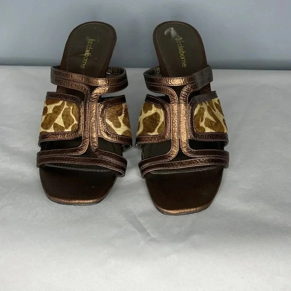 LIZ CLAIBORNE Giraffe Print Square Toe Wedge  Sandals Metallic Bronze Size 7.5 - Picture 3 of 13